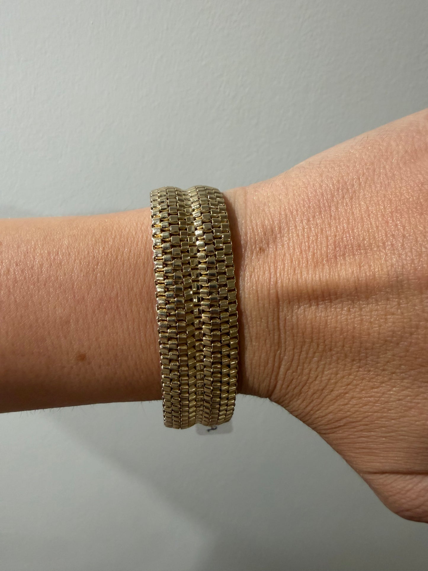 GOLDETTE BRUSHED GOLD METAL MESH LINK BRACELET