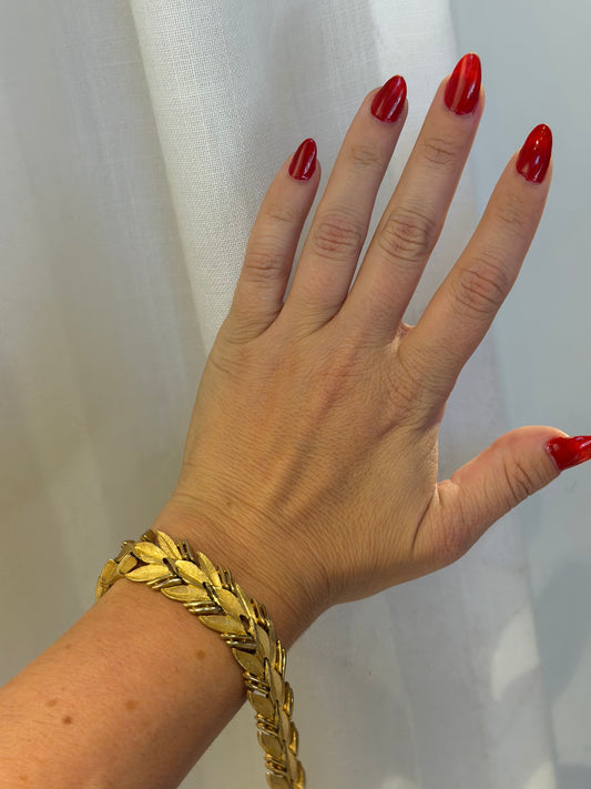 TRIFARI ETCHED LEAF LINK BRACELET