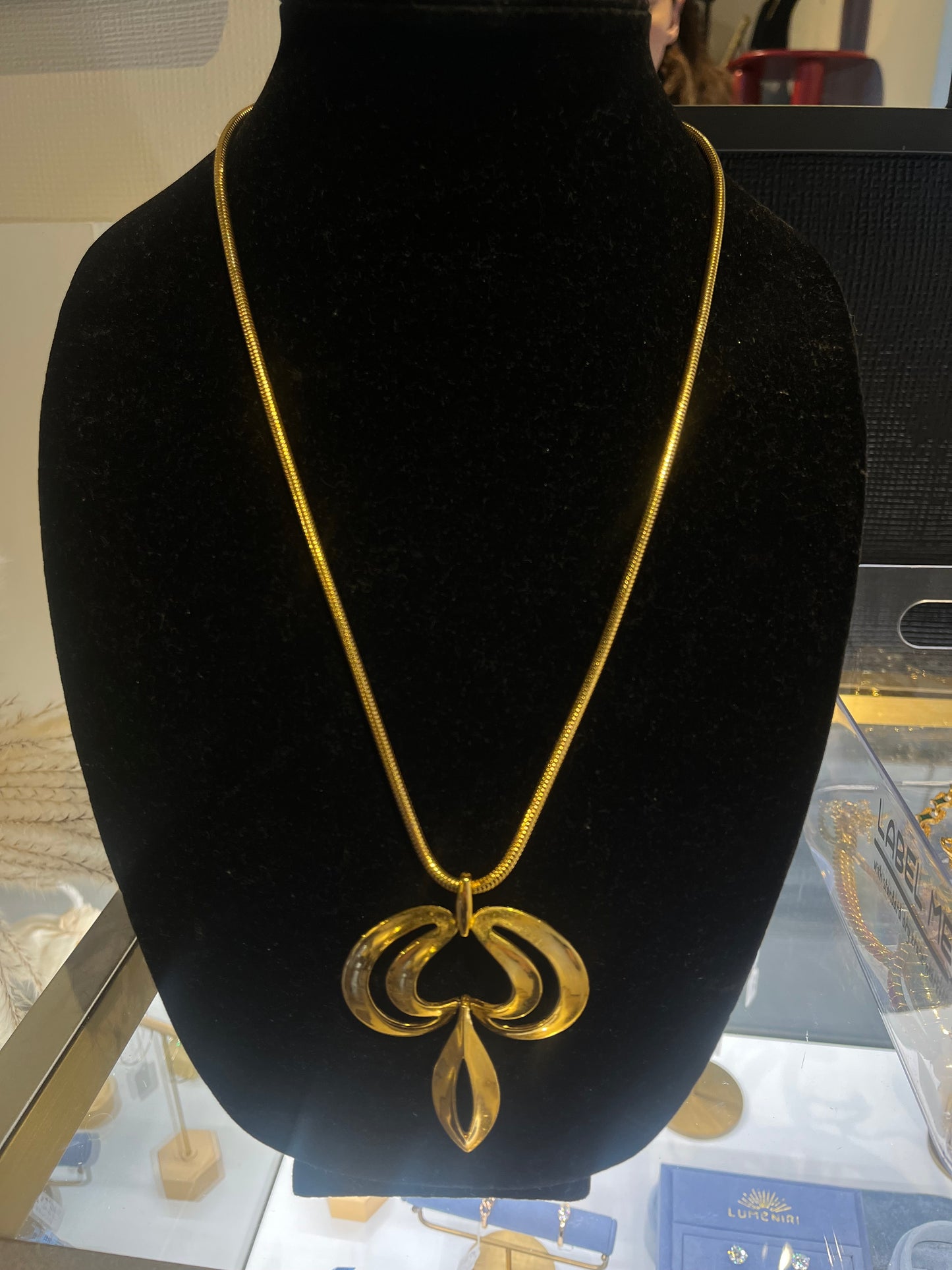 TRIFARI ABSTRACT PENDANT NECKLACE