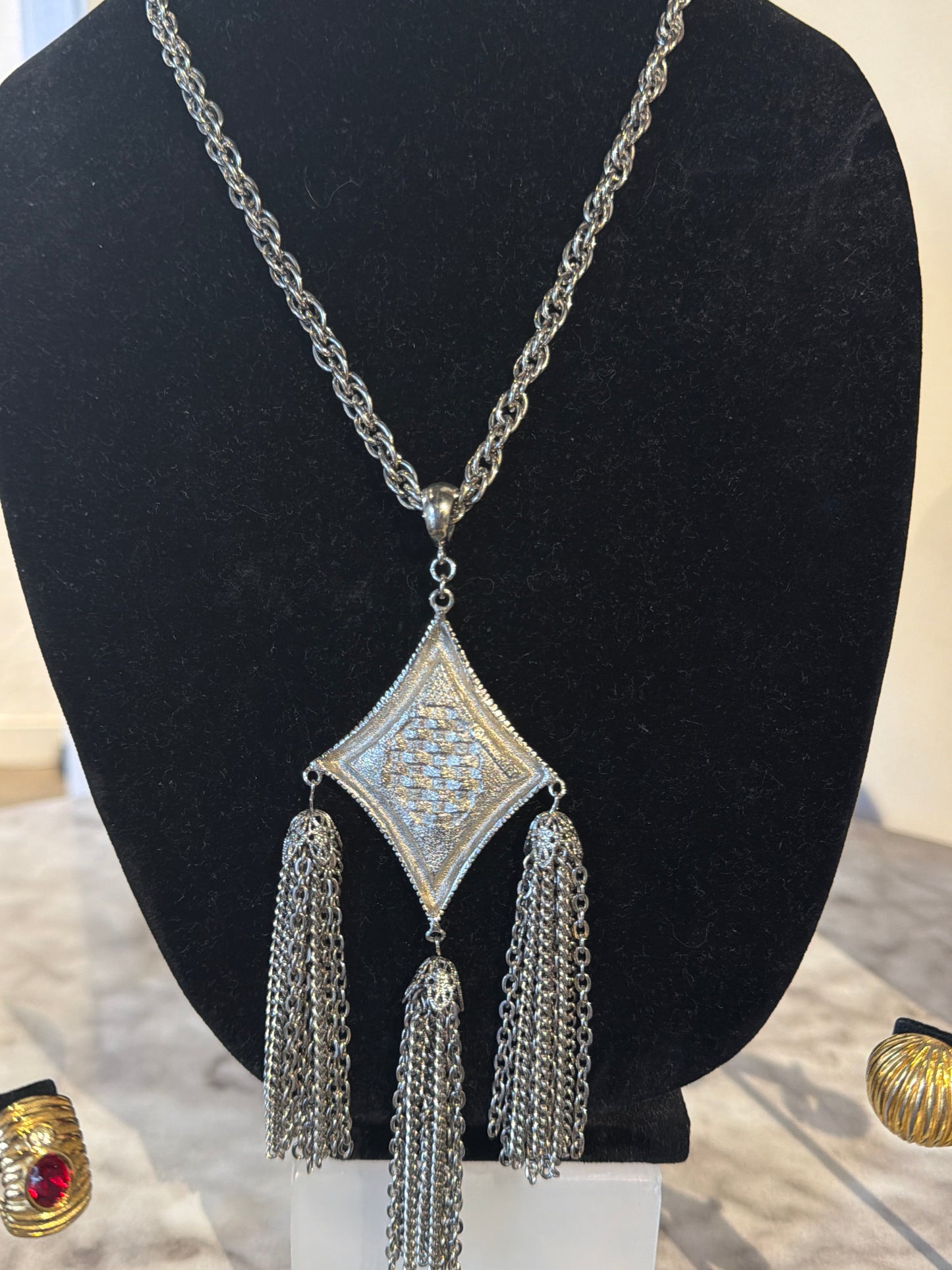 SILVER TONE TRIPLE TASSEL NECKLACE