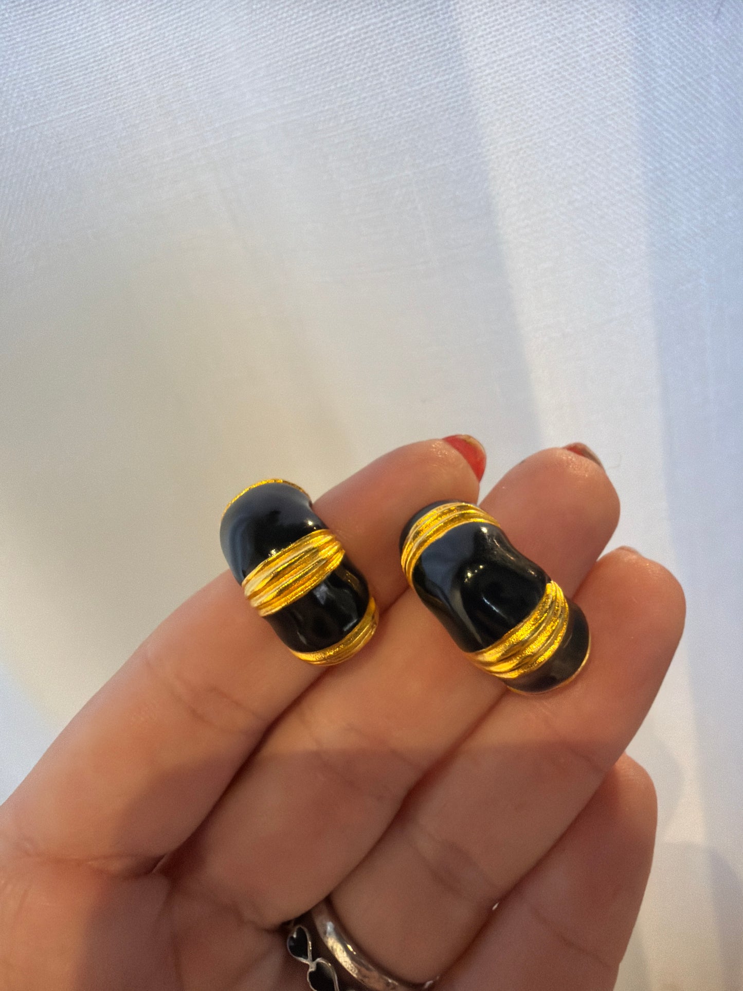 KJL BLACK AND GOLD BAMBOO HALF HOOP EARRINGS