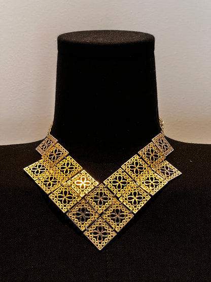 Sarah Coventry Bib Necklace