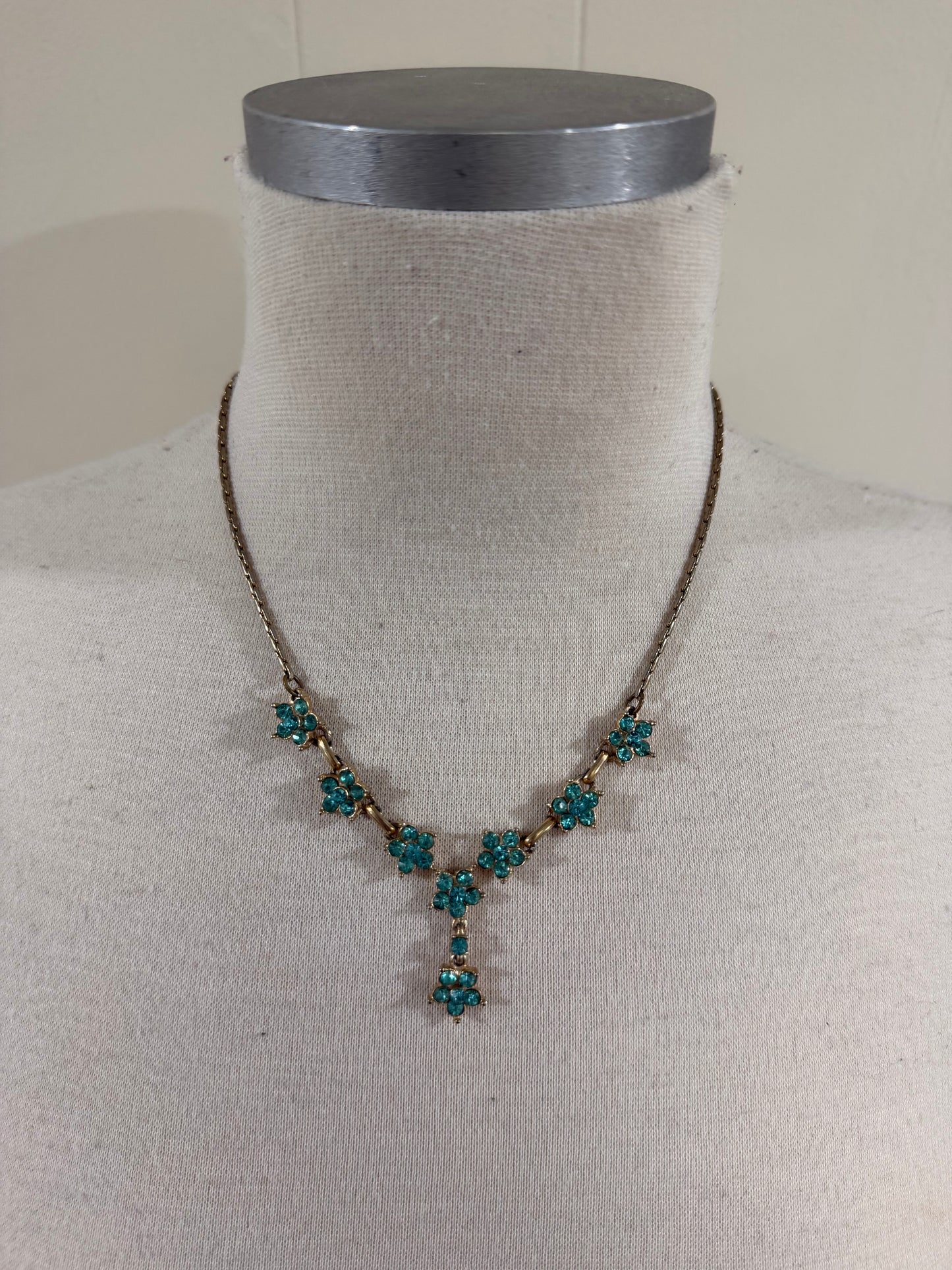 UNSIGNED AQUAMARINE FLORAL RHINESTONE DROP NECKLACE