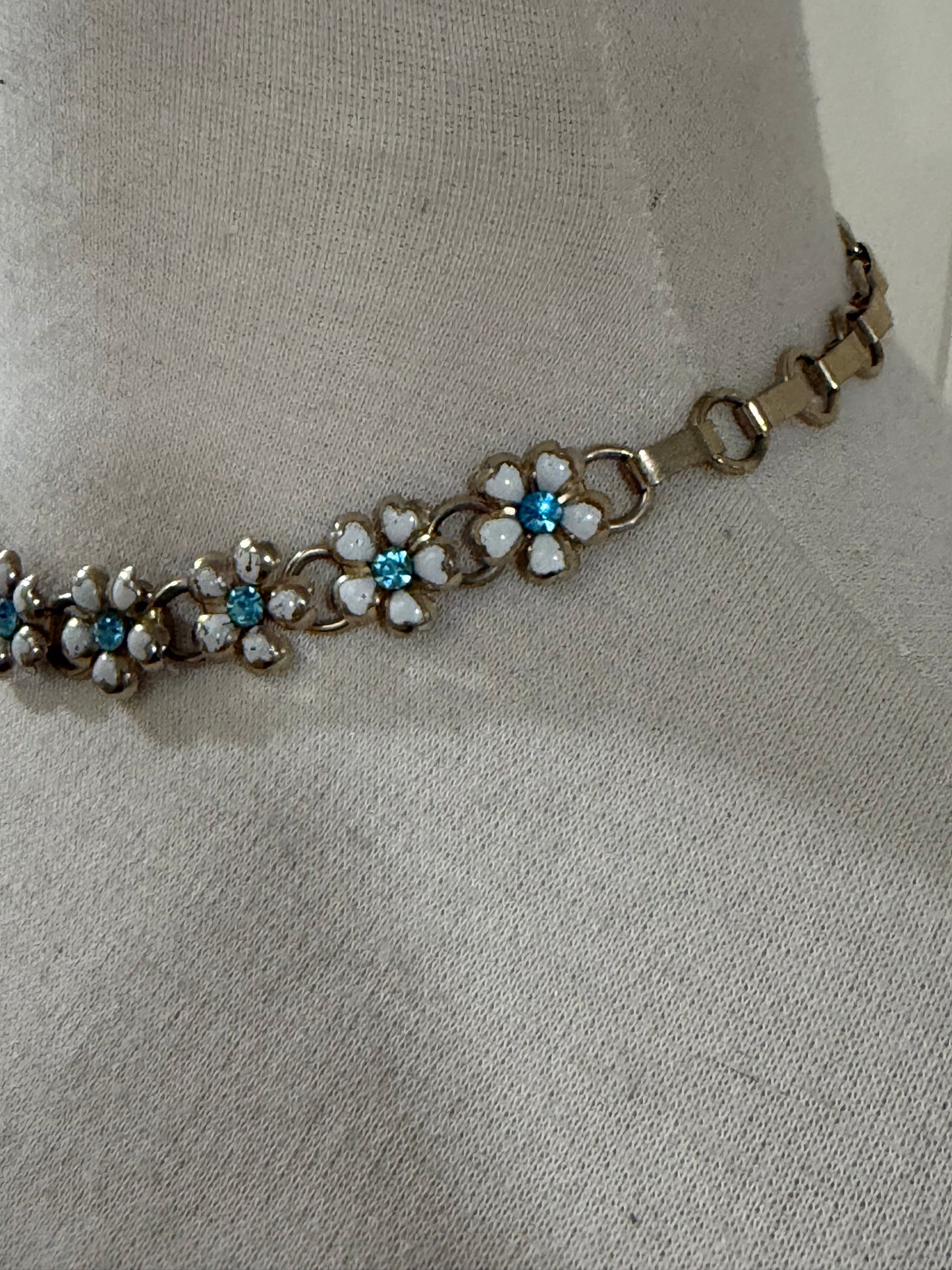 CORO WHITE ENAMEL AND BLUE RHINESTONE FLOWER COLLAR NECKLACE