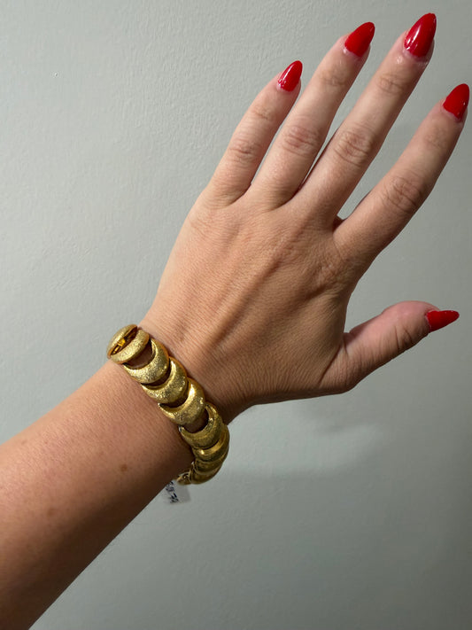 UNSIGNED GOLD HALF MOON LINK BRACELET