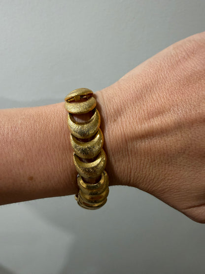 UNSIGNED GOLD HALF MOON LINK BRACELET