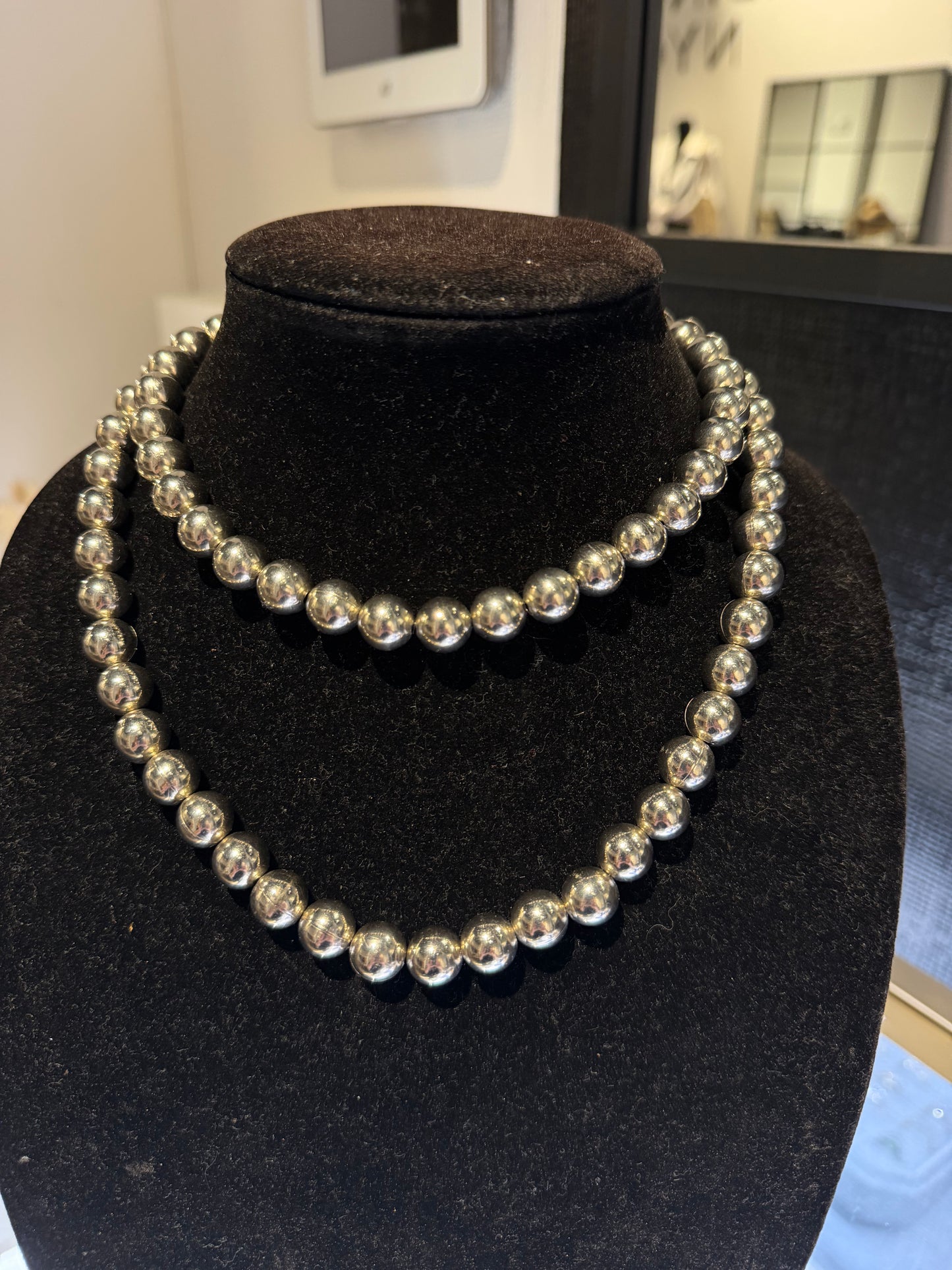SILVER DOUBLE LAYER BAUBLE NECKLACE