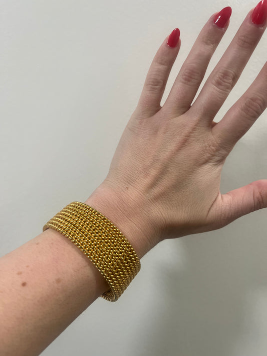 AVON CHUNKY GOLD TONE OPEN BANGLE