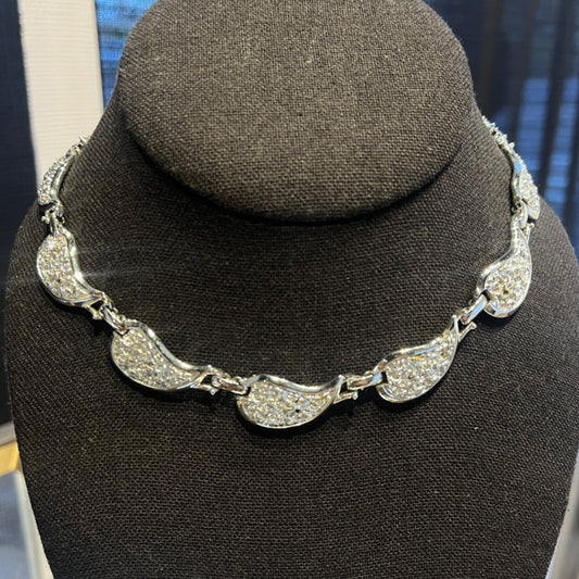 Textured Paisley Necklace